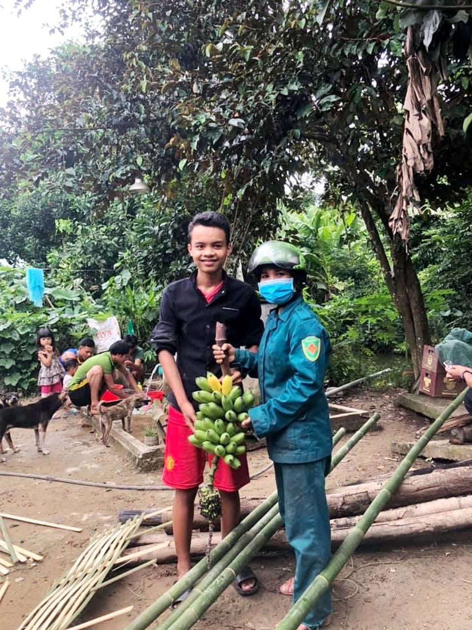 Măng rừng, chuối, chanh… gửi đến tâm dịch - 6 Măng rừng, chuối, chanh… gửi đến tâm dịch - 6