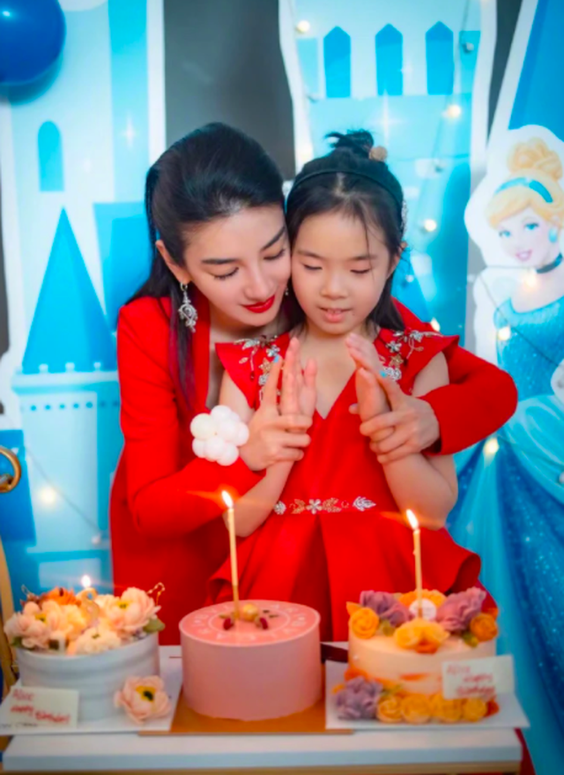 Hai mỹ nhân Hoa ngữ cạch mặt, bóc mẽ nhau vì tranh giành đàn ông - 6 Hai mỹ nhân Hoa ngữ cạch mặt, bóc mẽ nhau vì tranh giành đàn ông - 6