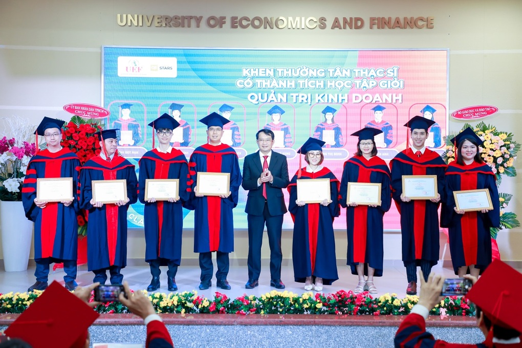Học thạc sĩ Quản trị kinh doanh để nâng tầm quản trị doanh nghiệp - 1 Học thạc sĩ Quản trị kinh doanh để nâng tầm quản trị doanh nghiệp - 1
