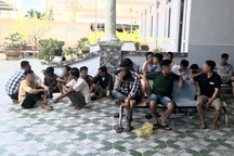 Triệt phá trường gà giữa đồng ngày mùng 4 Tết