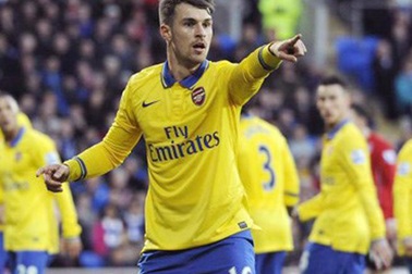 Wenger không ngừng tán dương “người hùng” Ramsey