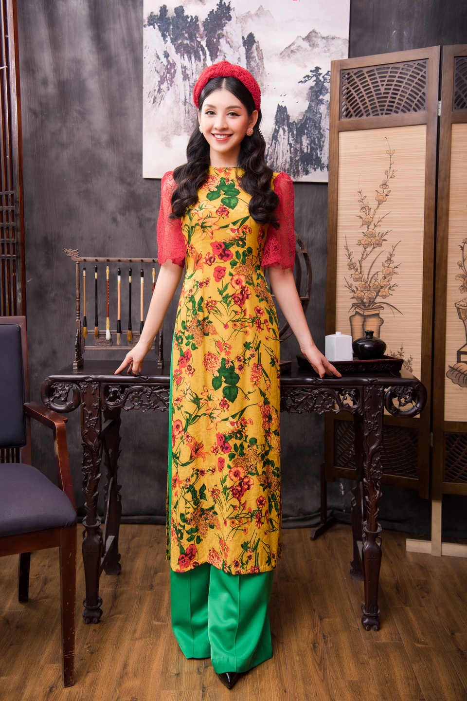 Top 10 Hoa hậu Việt Nam Lê Thanh Tú: “Mẹ tôi doạ lấy chồng sớm dễ đổ vỡ” - 11 Top 10 Hoa hậu Việt Nam Lê Thanh Tú: “Mẹ tôi doạ lấy chồng sớm dễ đổ vỡ” - 11