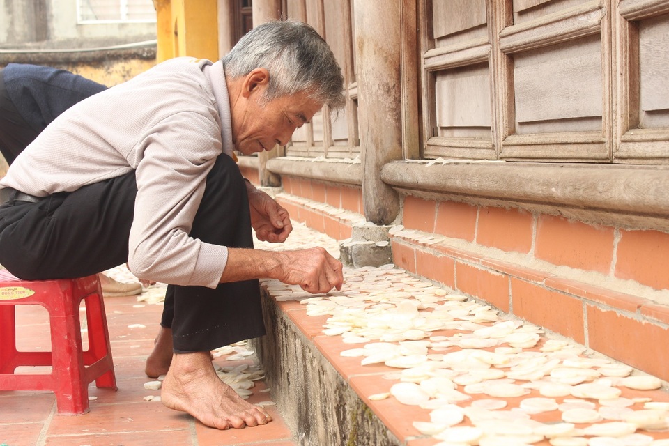 Về vùng đất hai vua thưởng thức đặc sản củ cải phơi sương đêm trứ danh - 2 Về vùng đất hai vua thưởng thức đặc sản củ cải phơi sương đêm trứ danh - 2