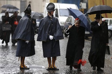 Vatican bắt đầu bầu giáo hoàng mới vào ngày 12/3