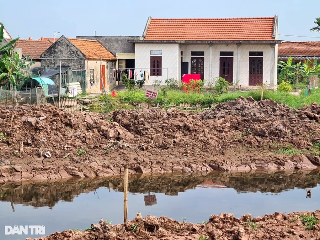 Đất ở nông thôn rớt giá sau sốt, 3 tháng không có giao dịch - 1 Đất ở nông thôn rớt giá sau sốt, 3 tháng không có giao dịch - 1