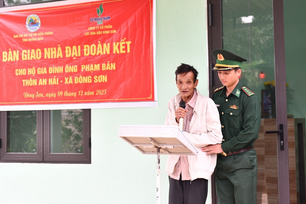 Khánh thành nhà Đại đoàn kết do BSR tài trợ tại tỉnh Quảng Ngãi - 3 Khánh thành nhà Đại đoàn kết do BSR tài trợ tại tỉnh Quảng Ngãi - 3