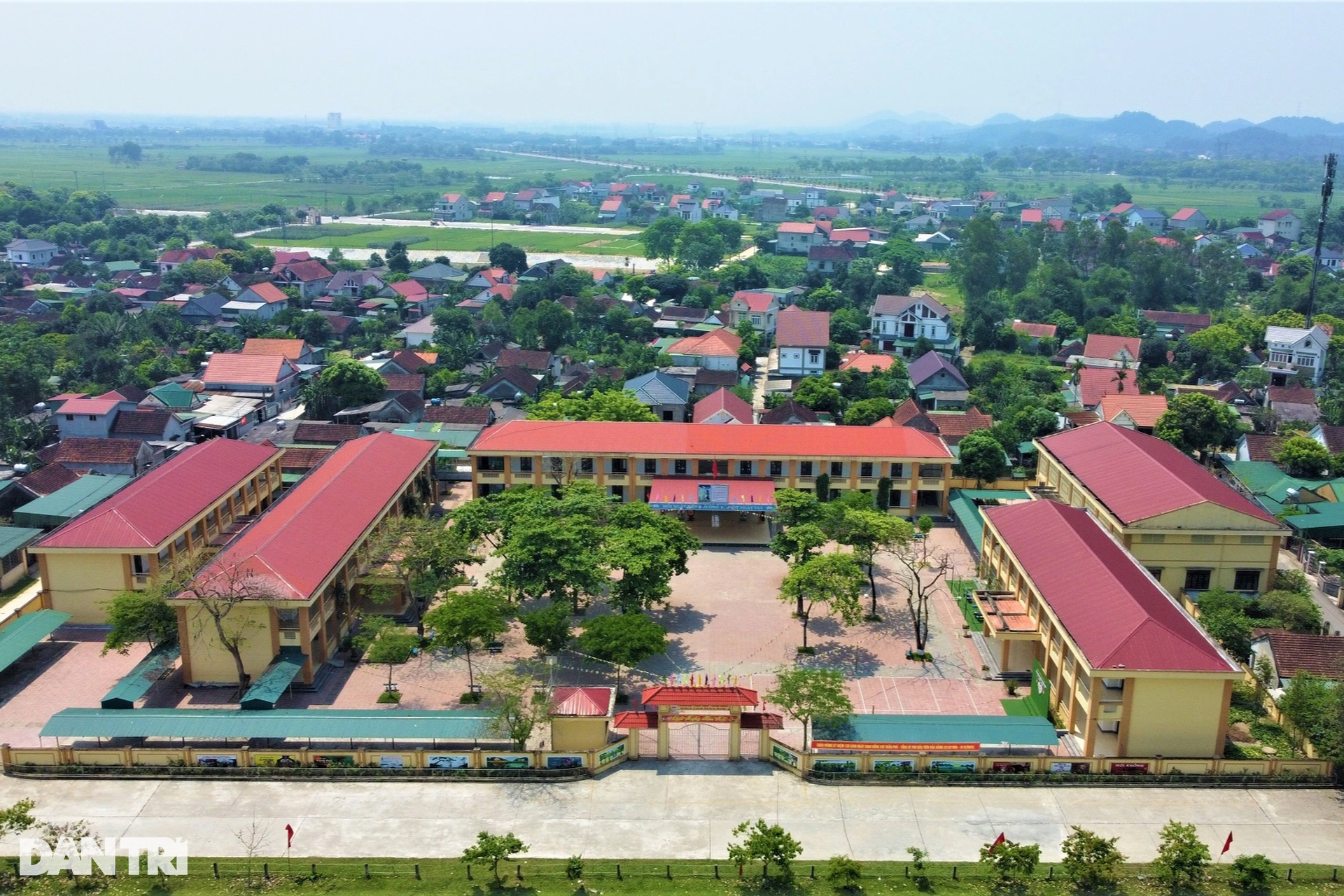 Quê hương cố Tổng Bí thư Trần Phú - Về làng quê ngỡ như phố - 13 Quê hương cố Tổng Bí thư Trần Phú - Về làng quê ngỡ như phố - 13