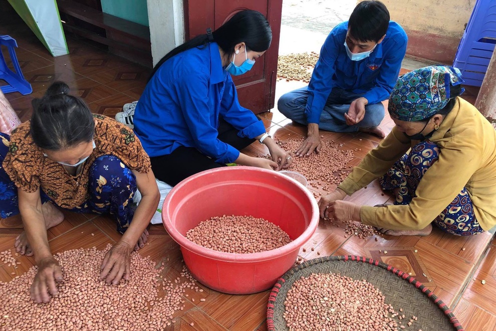 Hơn 1.000 tấn hàng của người dân xứ Thanh gửi tới thành phố mang tên Bác - 2