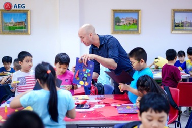 Cho trẻ học ngoại ngữ, cần nhìn xa trông rộng xu hướng thế giới