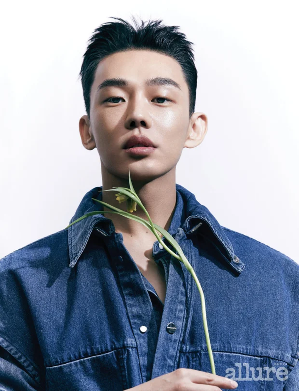 Ảnh đế xứ Hàn Yoo Ah In bị cảnh sát triệu tập, dùng chất cấm vì bệnh lạ? - 1 Ảnh đế xứ Hàn Yoo Ah In bị cảnh sát triệu tập, dùng chất cấm vì bệnh lạ? - 1