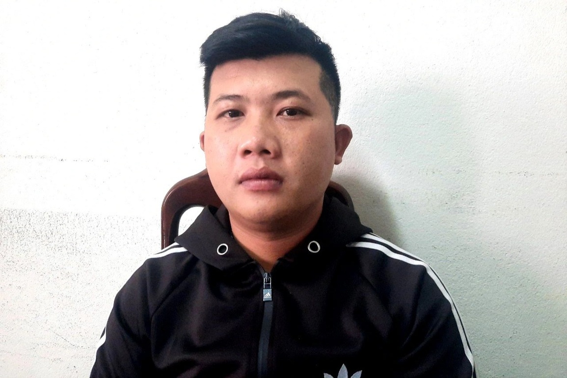Bắt nóng đối tượng chuyên cướp tài sản của phụ nữ - 1 Bắt nóng đối tượng chuyên cướp tài sản của phụ nữ - 1