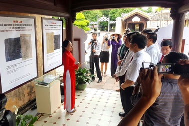 Triển lãm Quốc hiệu và kinh đô đất nước qua các thời kỳ lịch sử