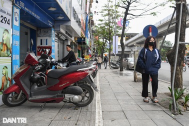 Bí thư Hà Nội: "Thành phố văn minh không thể quanh năm đi dẹp vỉa hè"