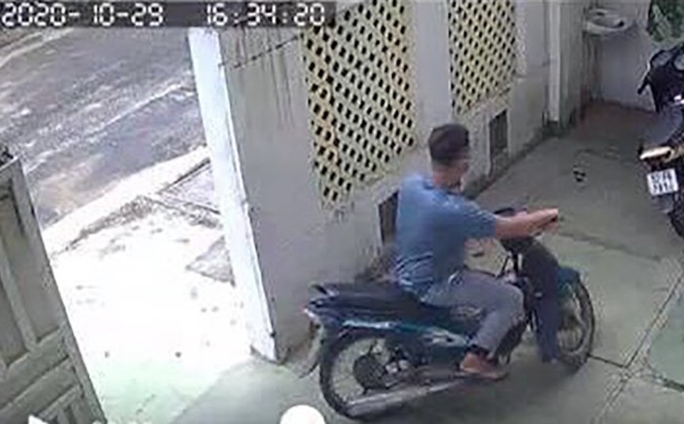 Truy tìm hung thủ sát hại người phụ nữ trong khách sạn - 3 Truy tìm hung thủ sát hại người phụ nữ trong khách sạn - 3