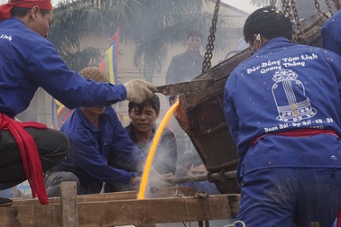 Khởi công  đúc tượng Lạc Long Quân tại ngôi đình hơn 300 năm tuổi