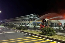 Cháy kho giày ở Khu công nghiệp Đồ Sơn lúc rạng sáng