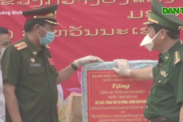Video: Hỗ trợ thiết bị y tế chống dịch cho nước bạn Lào