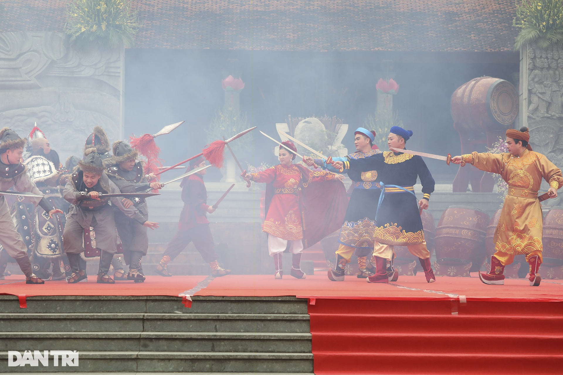 Hào hùng hội Gò Đống Đa tưởng nhớ chiến thắng của vua Quang Trung - 11 Hào hùng hội Gò Đống Đa tưởng nhớ chiến thắng của vua Quang Trung - 11