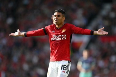 Casemiro, Wan-Bissaka báo tin vui trước trận Man Utd tiếp Man City
