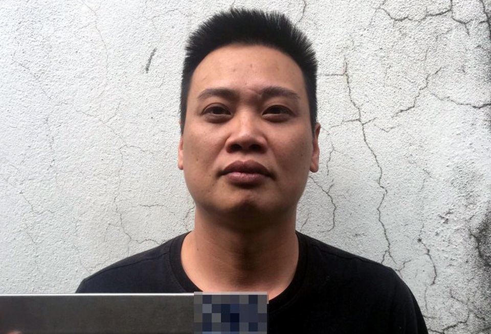 Hà Nội: “Nổ” là cảnh sát hình sự, gã trai lừa tiền của nhiều phụ nữ - 1 Hà Nội: “Nổ” là cảnh sát hình sự, gã trai lừa tiền của nhiều phụ nữ - 1