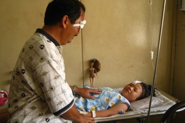 Xe chở hơn 40 du khách Việt Nam gặp nạn tại Campuchia