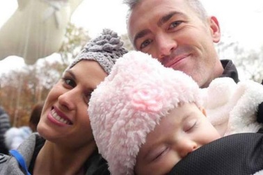 Tuyển vú em đi du lịch vòng quanh thế giới