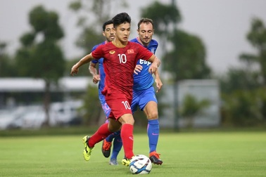 Martin Lo bất ngờ gia nhập CLB Hải Phòng