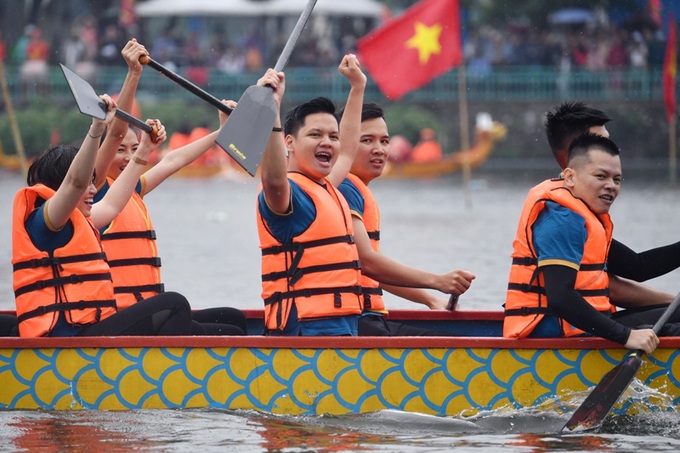 Giải Bơi chải thuyền rồng Hà Nội mở rộng năm 2020 - Ảnh 2. Giải Bơi chải thuyền rồng Hà Nội mở rộng năm 2020 - Ảnh 2.