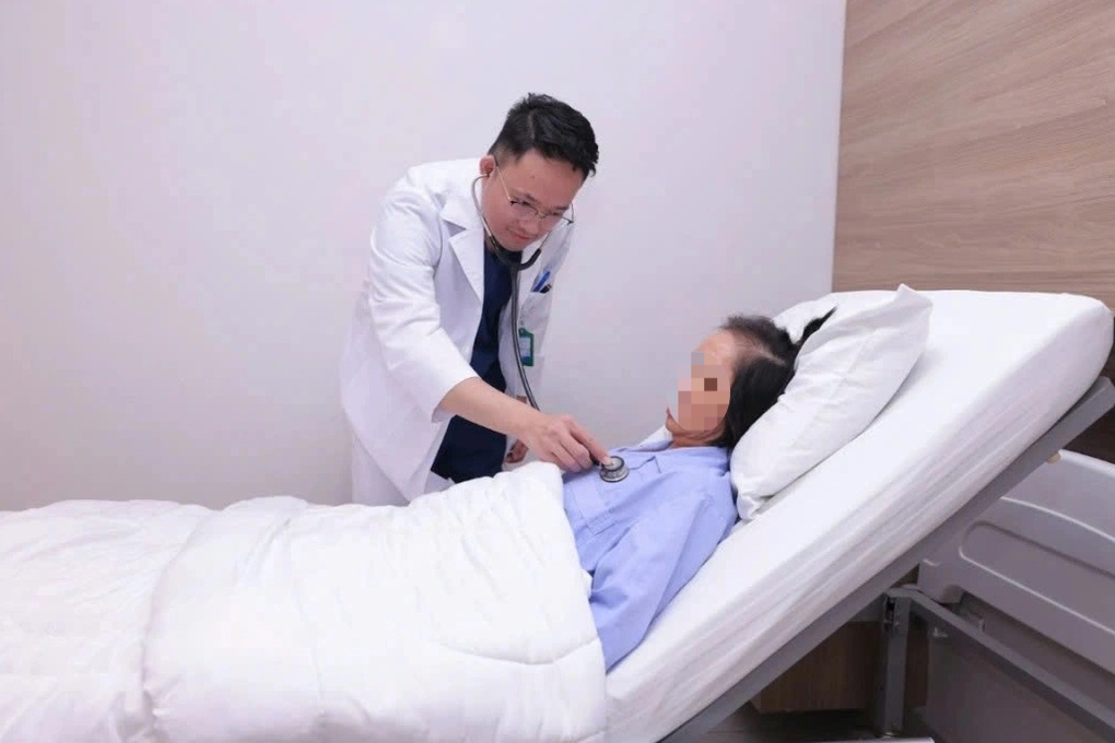 Biết mắc ung thư, người mẹ mong sống thêm 3 năm chờ con gái tốt nghiệp - 1 Biết mắc ung thư, người mẹ mong sống thêm 3 năm chờ con gái tốt nghiệp - 1