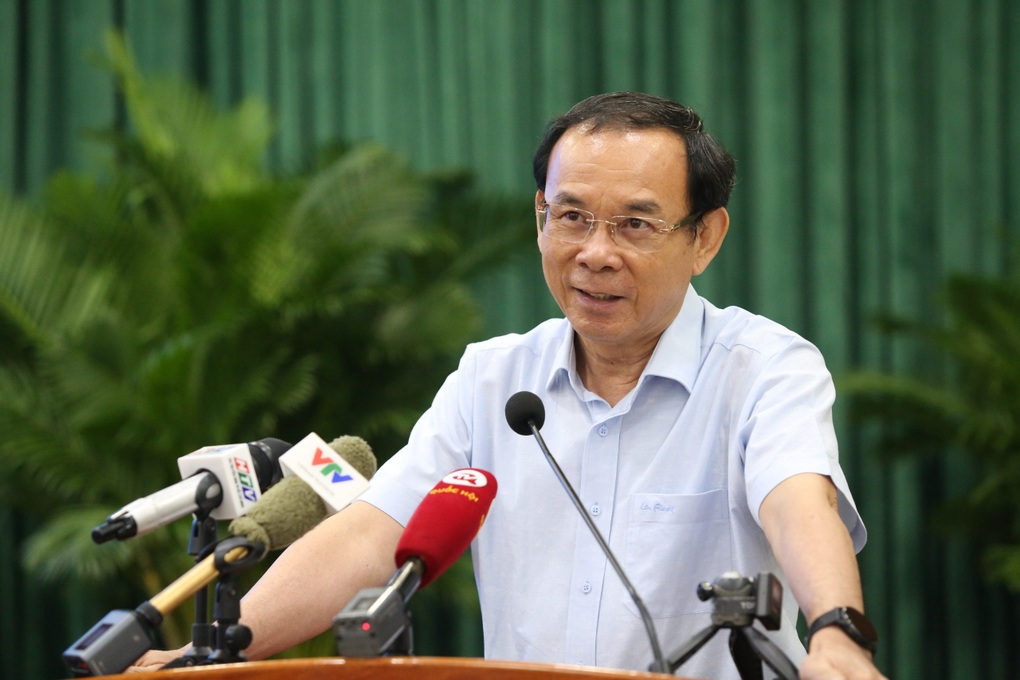 Bí thư TPHCM nói về việc miễn truy cứu hình sự cựu Giám đốc CDC Bình Dương - 1 Bí thư TPHCM nói về việc miễn truy cứu hình sự cựu Giám đốc CDC Bình Dương - 1