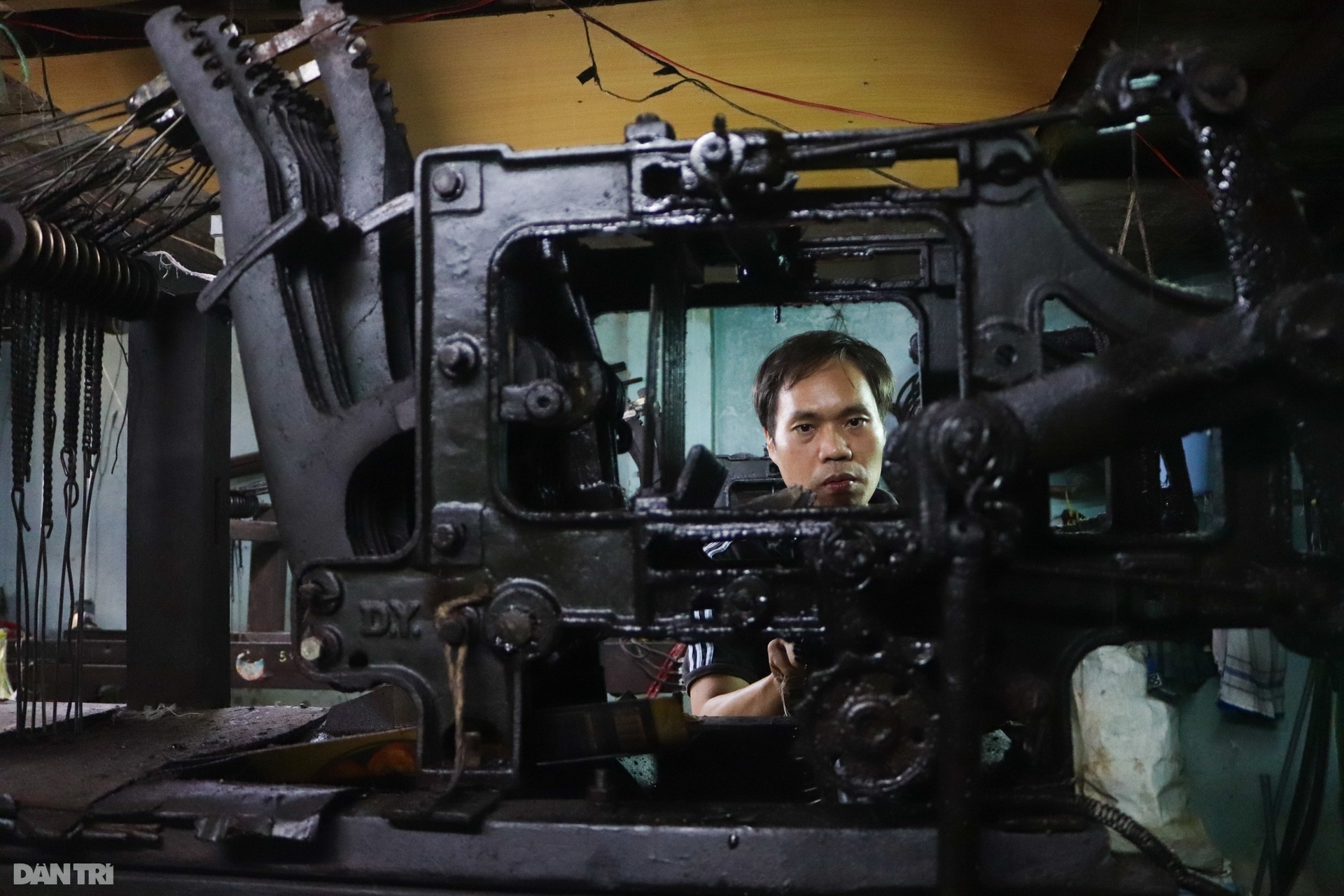 Người giữ nghề dệt truyền thống qua 6 đời, làm cả ngày lãi không đủ bát phở - 7