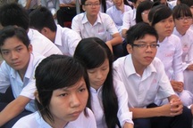 Giáo dục giới tính: Người lớn né tránh, trẻ “lãnh đủ”