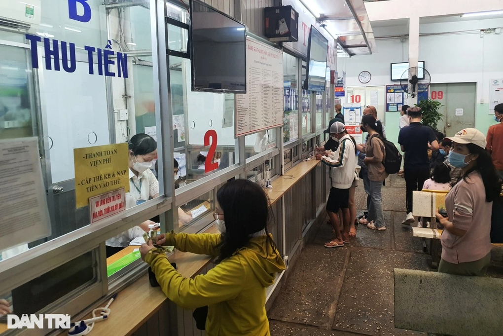 Hàng trăm người vào viện ở TPHCM vì mắc thủy đậu, có ca suýt chạy ECMO - 1 Hàng trăm người vào viện ở TPHCM vì mắc thủy đậu, có ca suýt chạy ECMO - 1