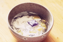 Giải khát mùa hè với chè sen cốm khoai bổ dưỡng