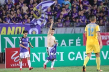 Hà Nội đánh bại FLC Thanh Hoá sau màn rượt đuổi tỷ số