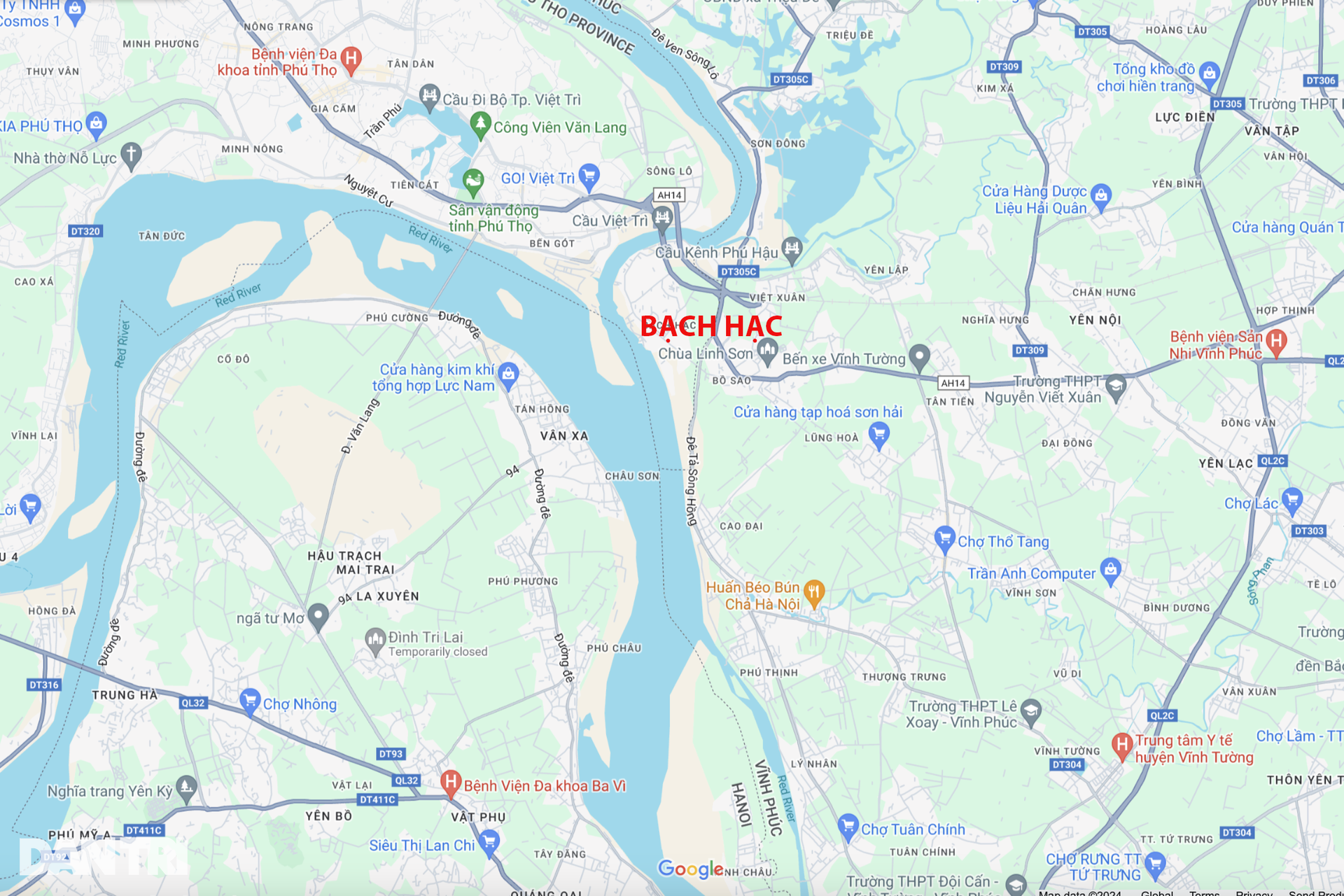 Hàng trăm tàu thuyền chở cát neo đậu kín mặt sông ngã ba Bạch Hạc - 2 Hàng trăm tàu thuyền chở cát neo đậu kín mặt sông ngã ba Bạch Hạc - 2