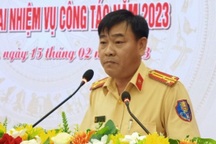 Xe của thanh tra giao thông như xe đạp điện, không đuổi nổi người vi phạm