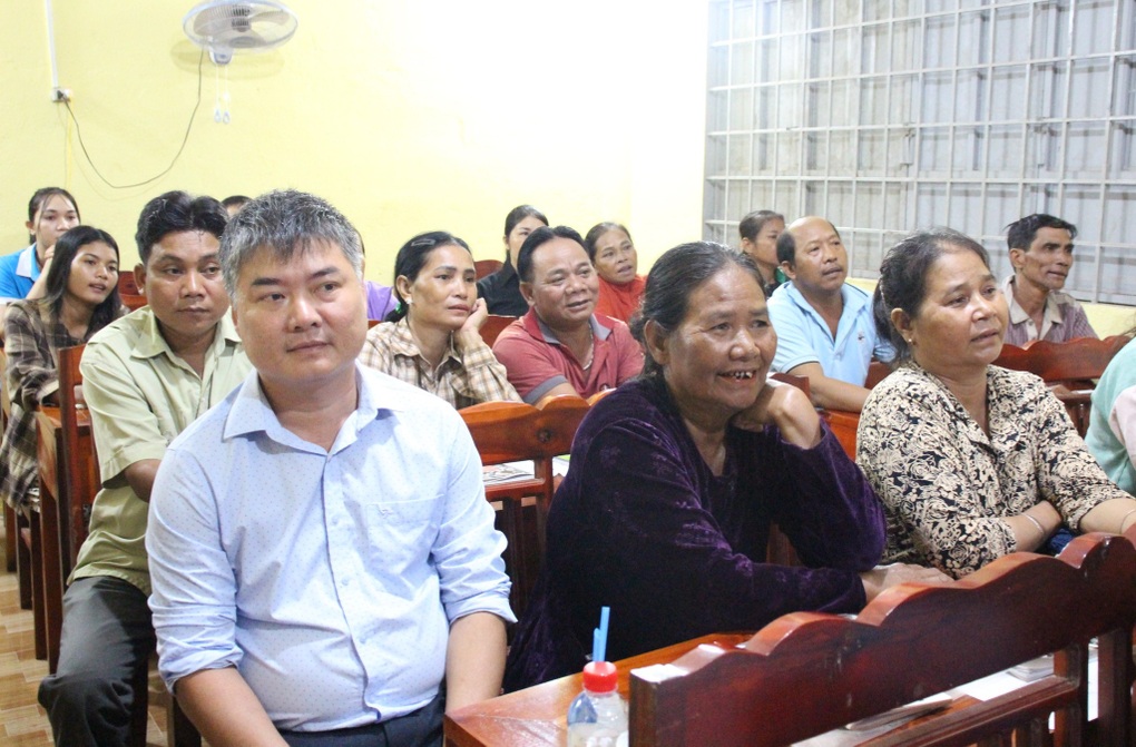 Mang con chữ đến với bà con dân tộc thiểu số ở Bình Phước - 2