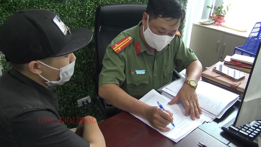 Công an Hải Phòng đánh sập sàn giao dịch tiền ảo khủng ở Hà Nội - 2 Công an Hải Phòng đánh sập sàn giao dịch tiền ảo khủng ở Hà Nội - 2
