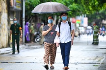 "Chuyển từ trường tư sang trường công, con tôi bị xếp vào nhóm cá biệt"