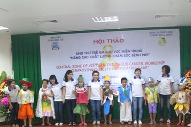 Bệnh ung thư ở trẻ em hoàn toàn có thể chữa được