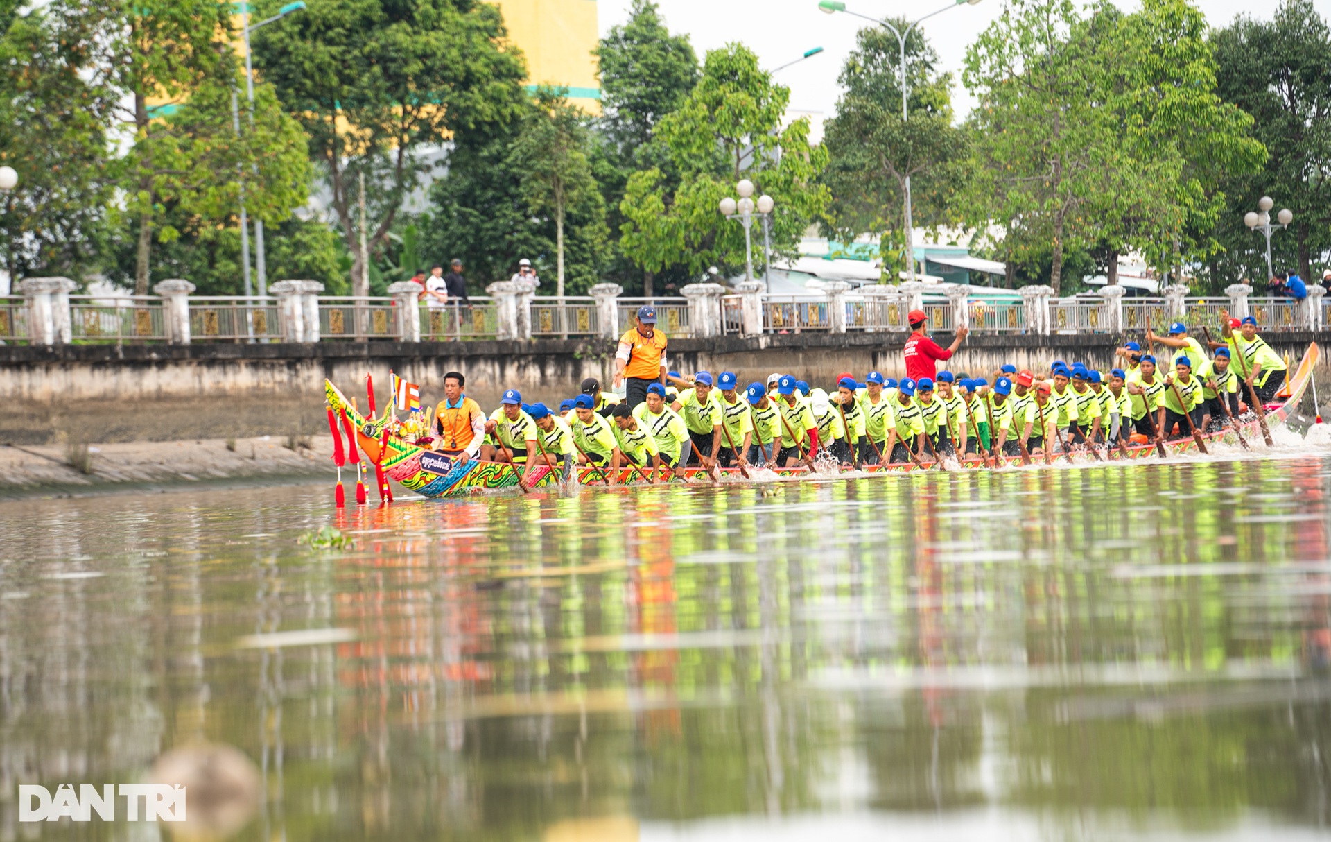 Sắc màu truyền thống mùa đua ghe Ngo - 14