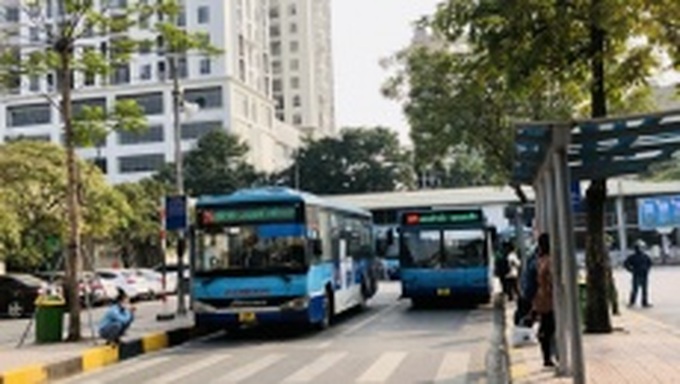 Từ 8/2, Hà Nội cho phép xe buýt hoạt động 100% công suất