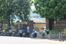 Người phụ nữ rơi từ tầng 8 bệnh viện đa khoa Hòa Bình