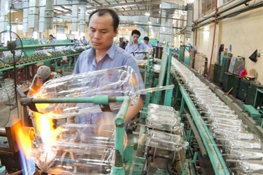 Phó Thủ tướng: Ký kết hỗ trợ doanh nghiệp xong không phải để "cất vào ngăn kéo"