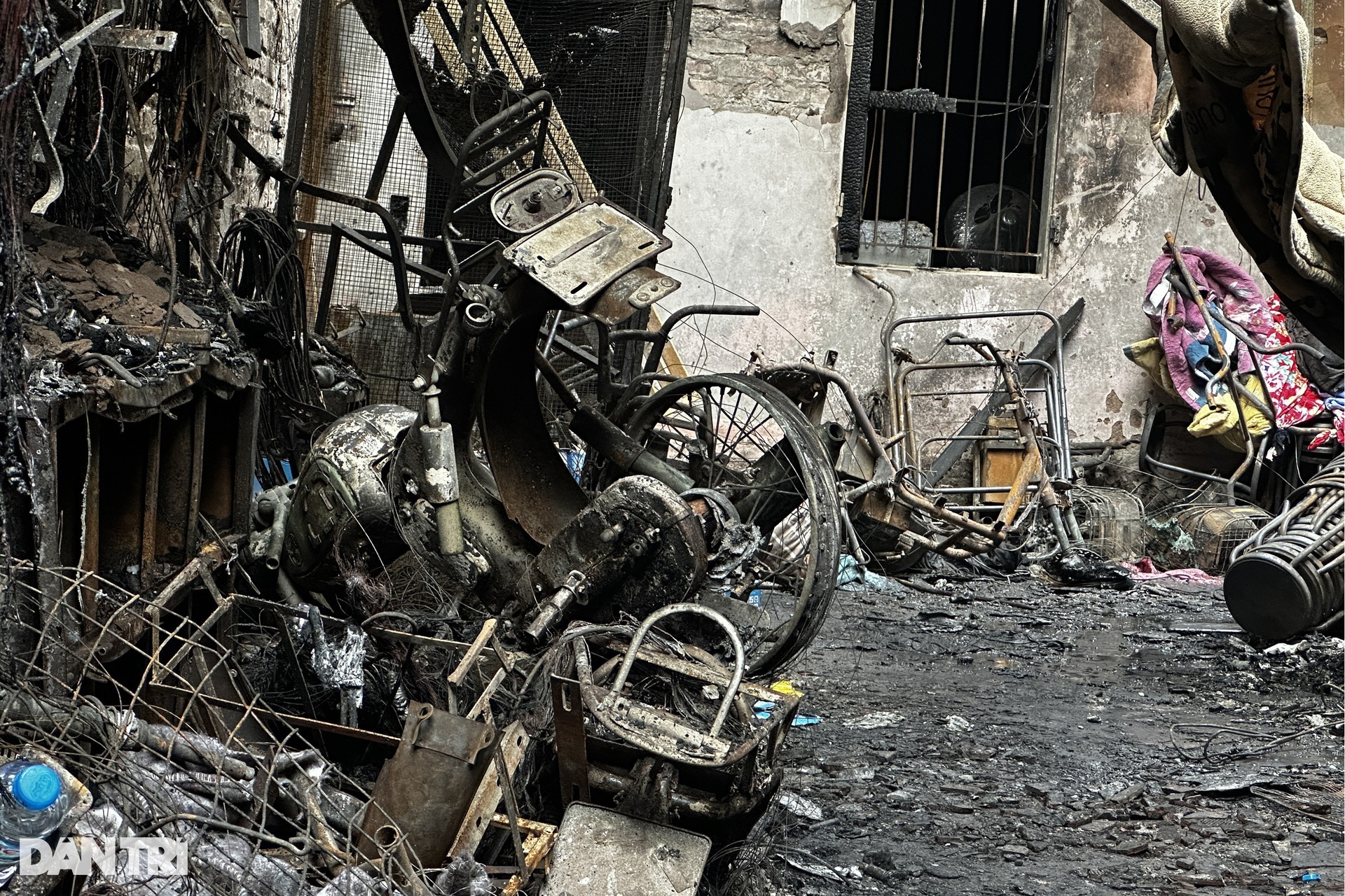 Nạn nhân kể giây phút thoát nạn trong vụ cháy 14 người chết ở Hà Nội - 2