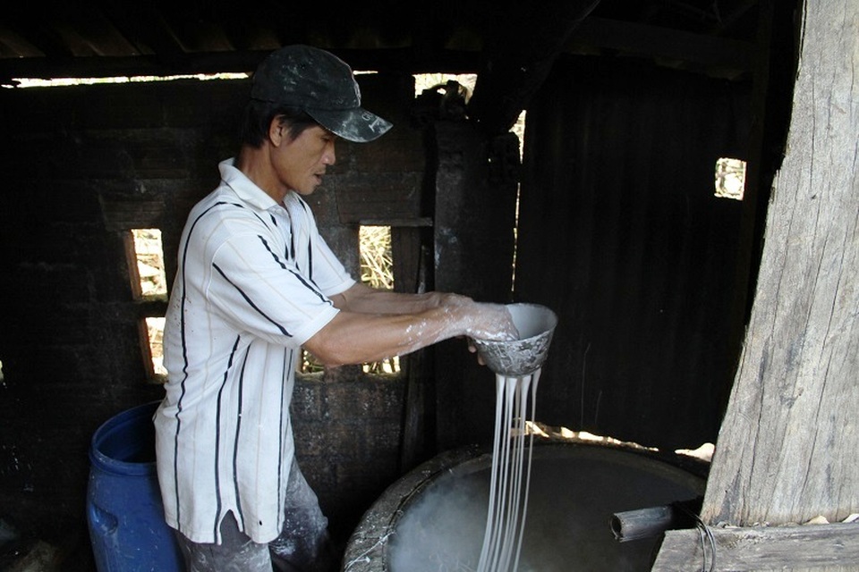 Làng bún - bánh tất bật ‘đỏ lửa’, chạy đua kiếm tiền sắm Tết - 2 Làng bún - bánh tất bật ‘đỏ lửa’, chạy đua kiếm tiền sắm Tết - 2