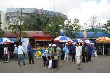 Bắt trộm, SV Tiếp sức mùa thi bị chấn thương đầu