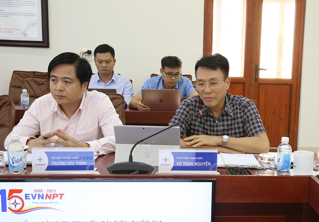 EVNNPT vượt khó, hoàn thành nhiều dự án truyền tải điện quan trọng - 3 EVNNPT vượt khó, hoàn thành nhiều dự án truyền tải điện quan trọng - 3