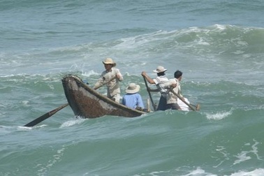 Mưu sinh ngày biển động, 2 vợ chồng đuối nước thương tâm